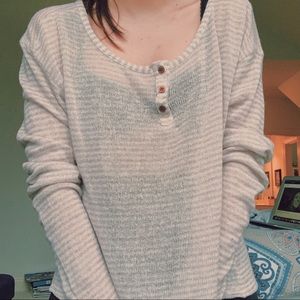 SOLD‼️Brandy Melville Knit Top